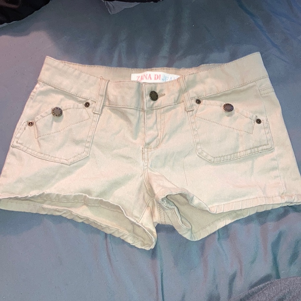 Plain khaki shorts size 9